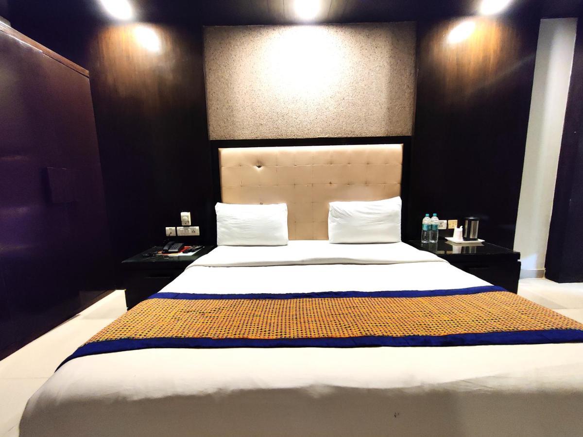 Stay At Hotel Pride, Delhi, Near Karol Bagh Metro Delhi (National Capital Territory of India) Exterior foto