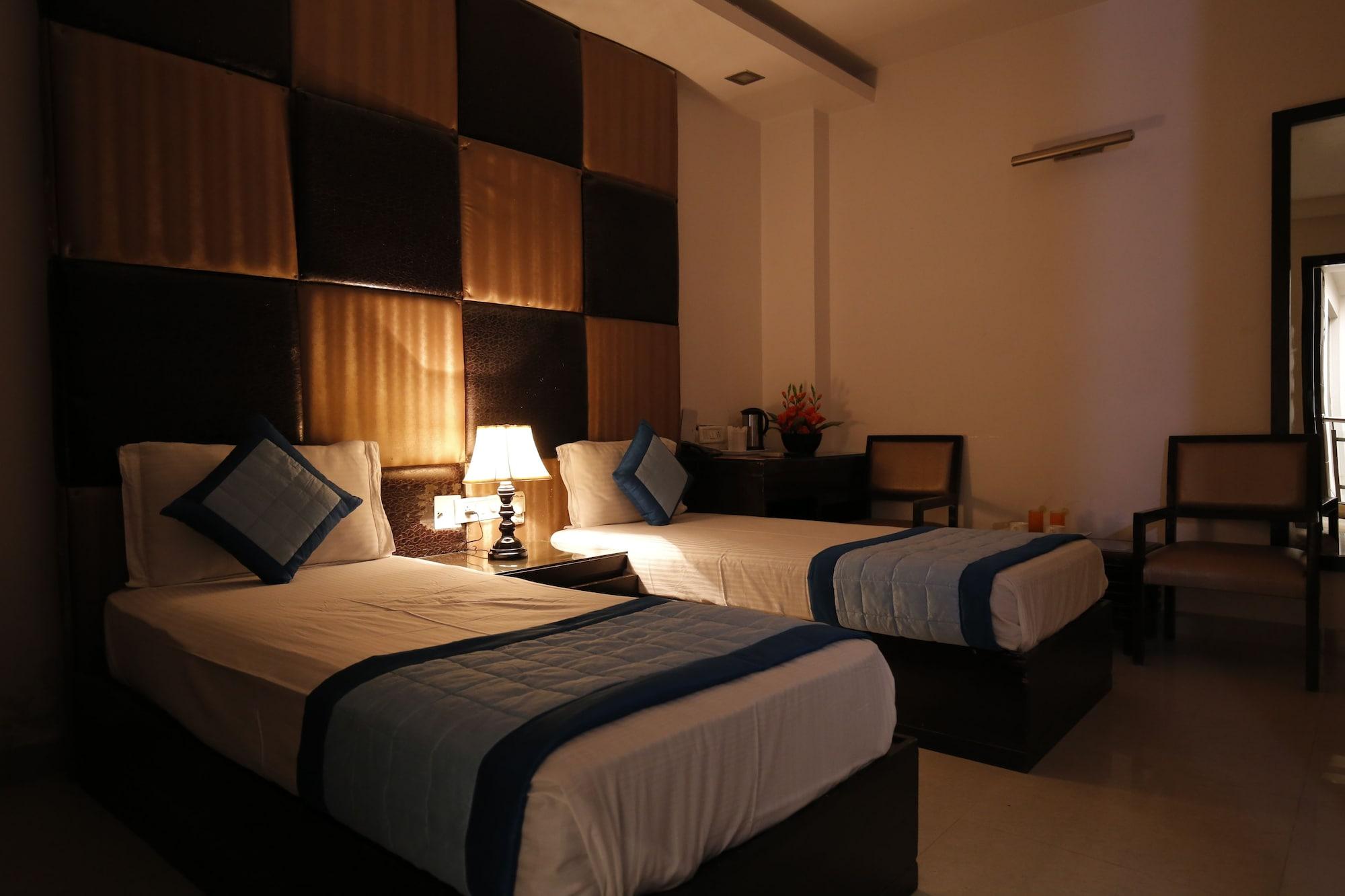 Stay At Hotel Pride, Delhi, Near Karol Bagh Metro Delhi (National Capital Territory of India) Exterior foto