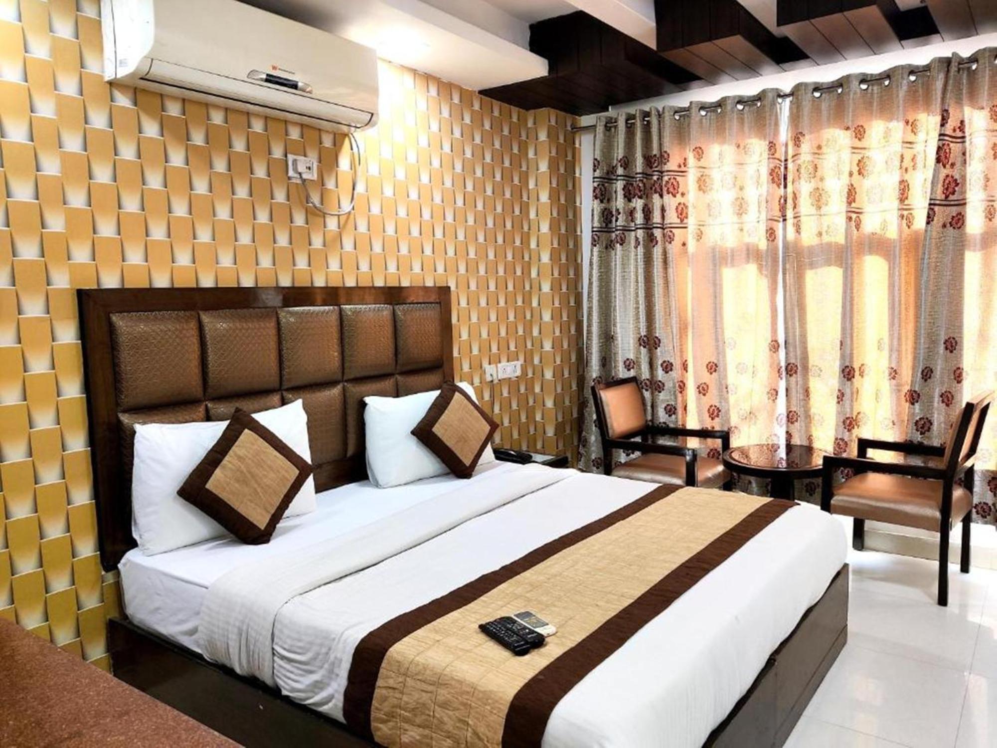 Stay At Hotel Pride, Delhi, Near Karol Bagh Metro Delhi (National Capital Territory of India) Exterior foto