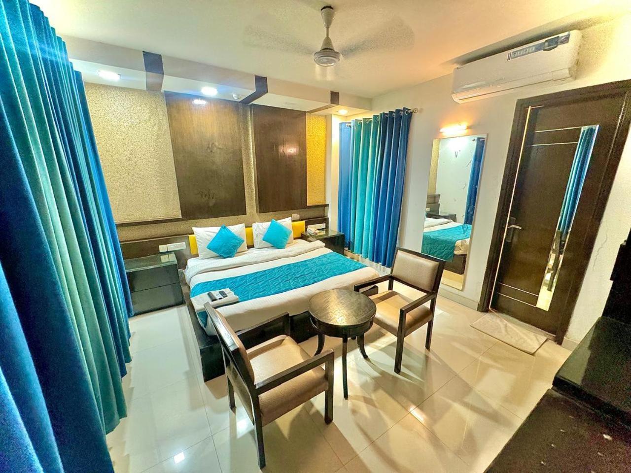 Stay At Hotel Pride, Delhi, Near Karol Bagh Metro Delhi (National Capital Territory of India) Exterior foto